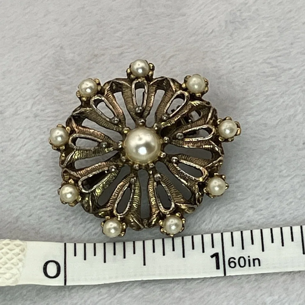 Vtg Gold Tone Flower Brooch Faux Pearl Floral Pin Mid Century Statement Estate